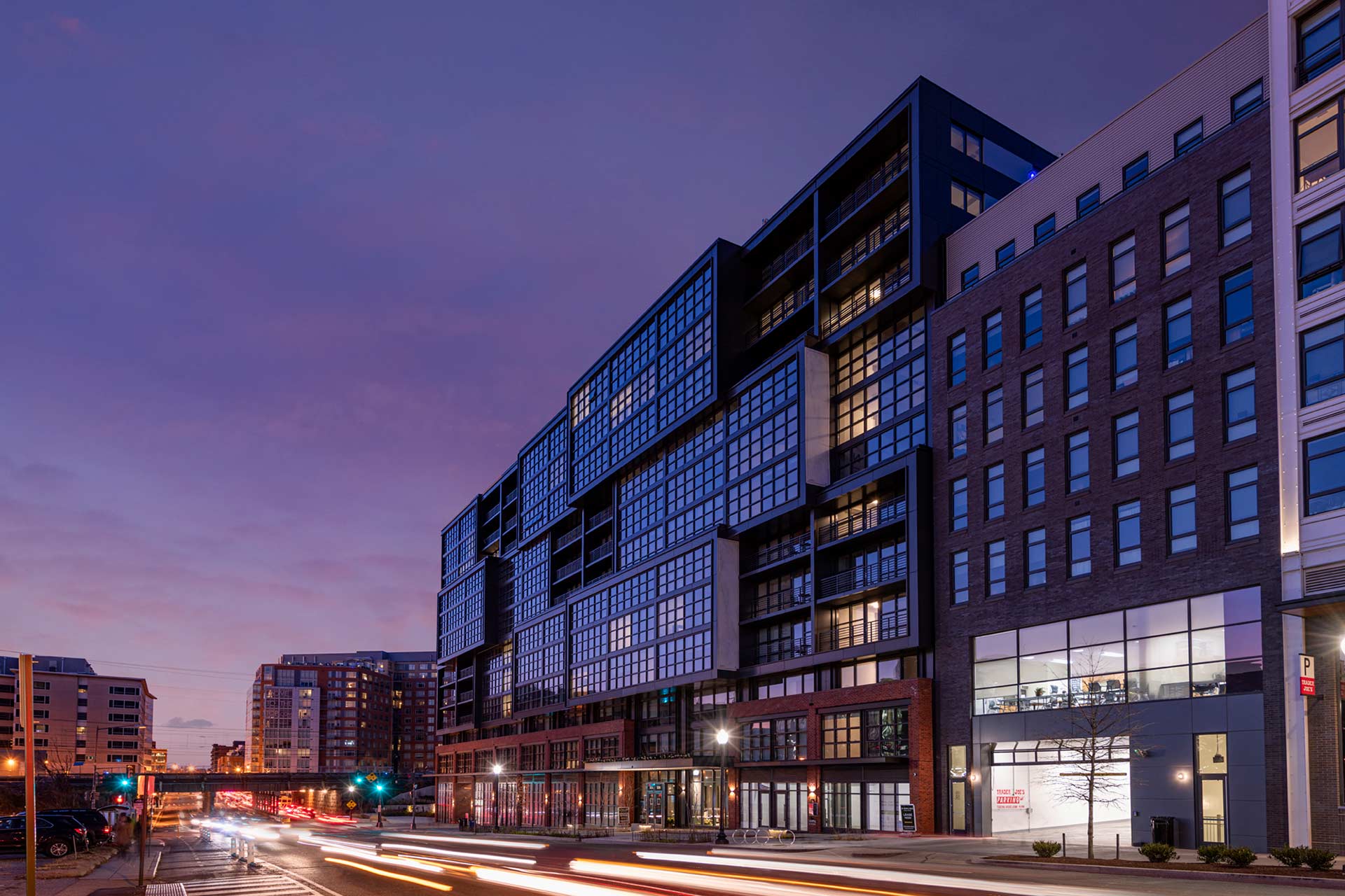 i5 union market facade at dusk